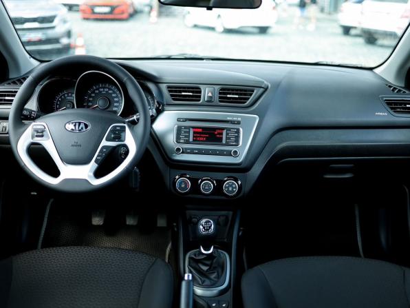 Kia Rio III Рестайлинг с пробегом 2016 года, цена 1 049 000 рублей, 87660 км, седан, Автокод Объявления