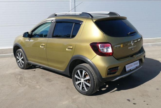 Renault Sandero II с пробегом 2015 года, цена 800 000 рублей, 132997 км, хэтчбек, Автокод Объявления