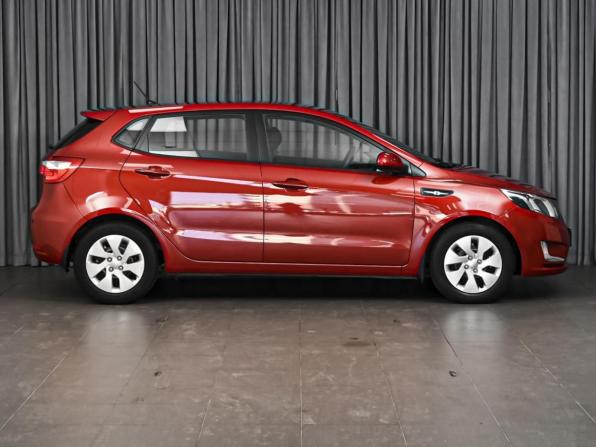 Kia Rio III с пробегом 2013 года, цена 1 060 000 рублей, 59983 км, хэтчбек, Автокод Объявления