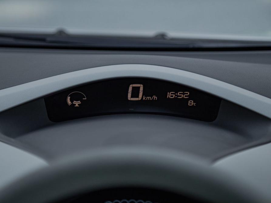 Nissan Leaf I (ZE0/AZE0) Тюмень  - изображение 11