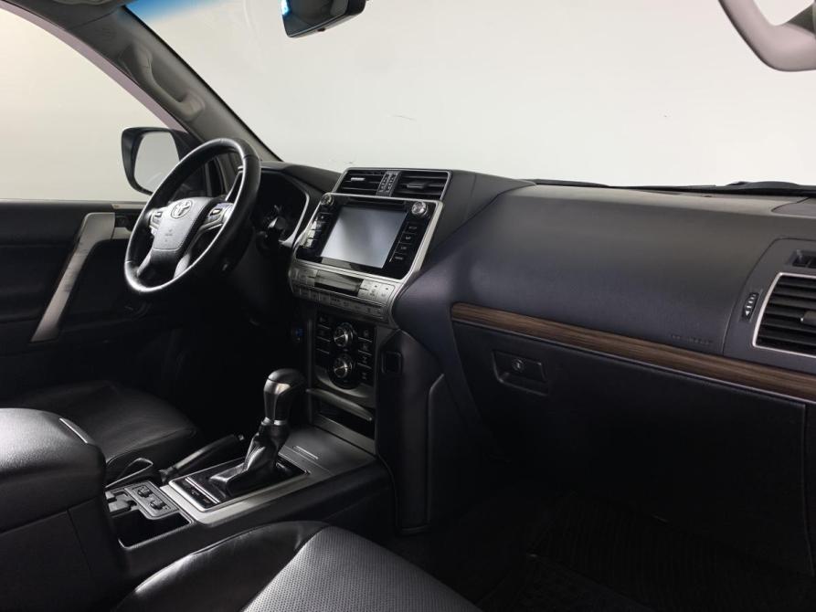 Toyota Land Cruiser Prado 150 Series Рестайлинг 2 Москва  - изображение 13