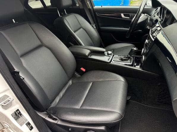 Mercedes-Benz C-Класс III (W204) Рестайлинг с пробегом 2013 года, цена 1 440 000 рублей, 97154 км, седан, Автокод Объявления