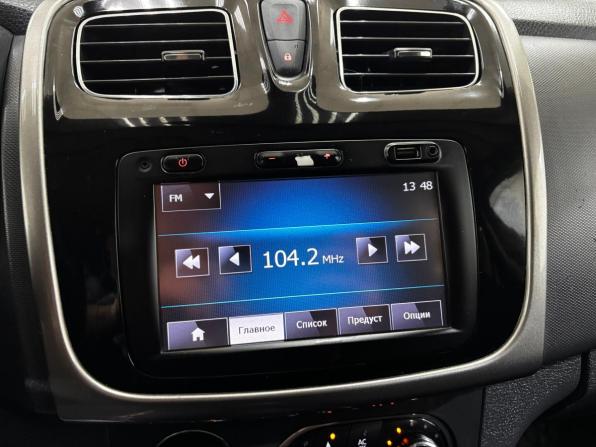 Renault Sandero II с пробегом 2014 года, цена 810 000 рублей, 156831 км, хэтчбек, Автокод Объявления