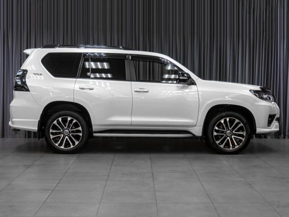 Toyota Land Cruiser Prado 150 Series Рестайлинг 3 с пробегом 2021 года, цена 7 419 000 рублей, 107527 км, внедорожник, Автокод Объявления