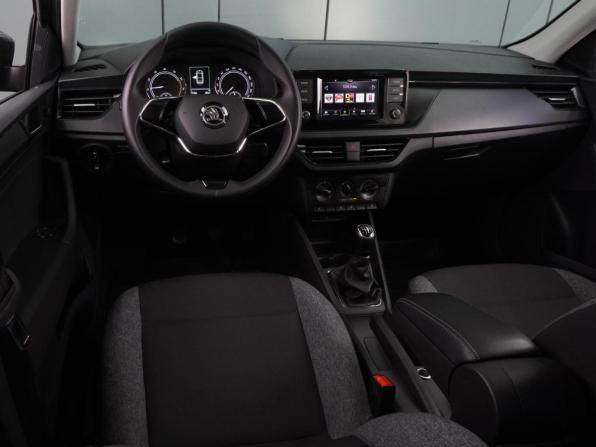 Skoda Rapid II с пробегом 2021 года, цена 1 590 000 рублей, 77704 км, лифтбек, Автокод Объявления