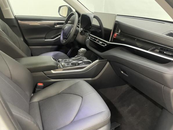 Toyota Highlander IV (XU70) с пробегом 2025 года, цена 5 400 000 рублей, 19 км, внедорожник, Автокод Объявления