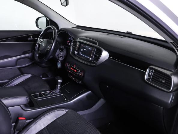 Kia Sorento III Prime Рестайлинг с пробегом 2019 года, цена 3 100 000 рублей, 74052 км, внедорожник, Автокод Объявления