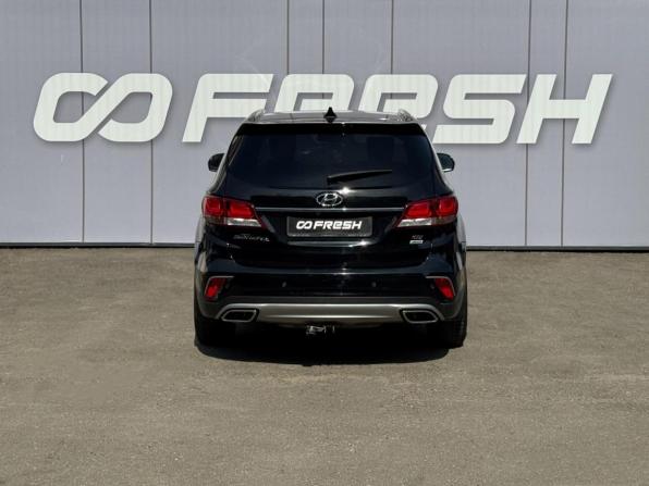 Hyundai Santa Fe III Рестайлинг с пробегом 2017 года, цена 2 699 000 рублей, 150962 км, внедорожник, Автокод Объявления