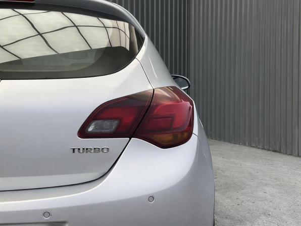 Opel Astra J с пробегом 2012 года, цена 747 000 рублей, 171695 км, хэтчбек, Автокод Объявления
