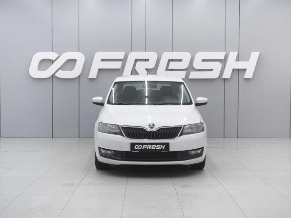 Skoda Rapid I Рестайлинг с пробегом 2018 года, цена 1 090 000 рублей, 177644 км, лифтбек, Автокод Объявления
