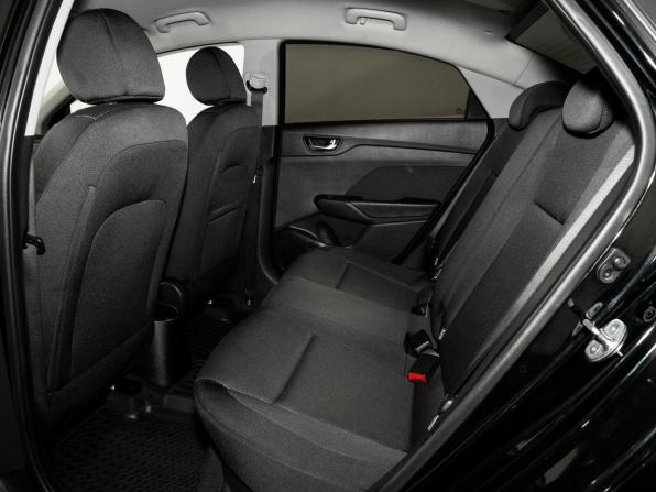 Hyundai Solaris II с пробегом 2017 года, цена 1 329 500 рублей, 83209 км, седан, Автокод Объявления