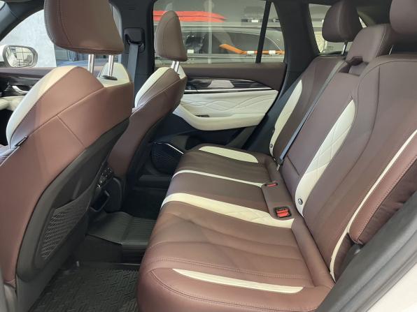 Geely Monjaro I с пробегом 2023 года, цена 3 450 000 рублей, 13940 км, внедорожник, Автокод Объявления