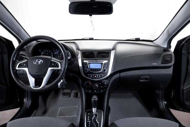 Hyundai Solaris I с пробегом 2014 года, цена 949 000 рублей, 185110 км, седан, Автокод Объявления