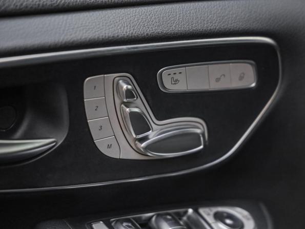 Mercedes-Benz V-Класс III (W447) Рестайлинг с пробегом 2021 года, цена 5 336 100 рублей, 139987 км, минивэн, Автокод Объявления