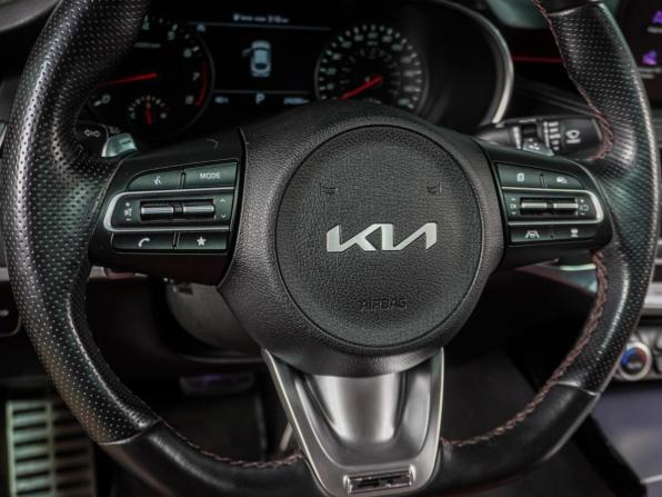Kia Stinger I Рестайлинг с пробегом 2022 года, цена 3 499 000 рублей, 24280 км, лифтбек, Автокод Объявления