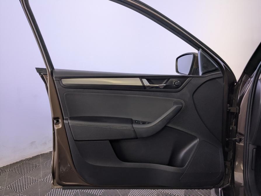 Skoda Rapid I Рестайлинг Москва  - изображение 19