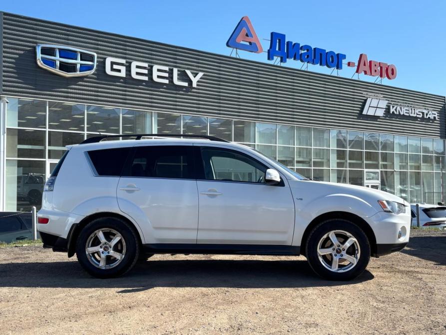 Mitsubishi Outlander II Рестайлинг Набережные Челны  - изображение 11