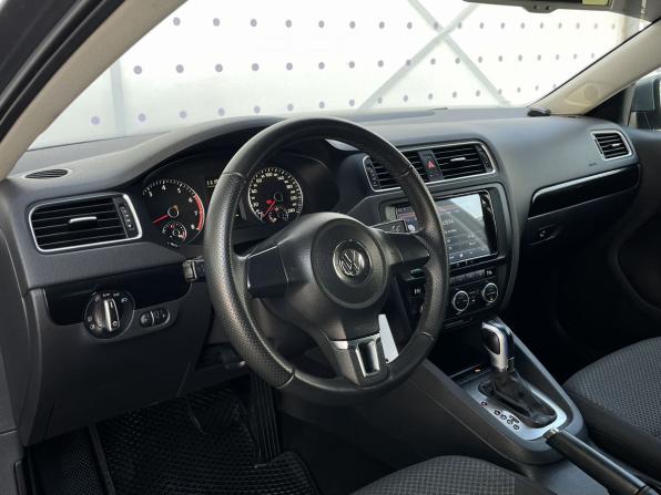 Volkswagen Jetta VI с пробегом 2014 года, цена 1 350 000 рублей, 128135 км, седан, Автокод Объявления