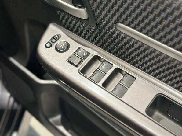 Honda Stepwgn V с пробегом 2016 года, цена 1 750 000 рублей, 201000 км, минивэн, Автокод Объявления