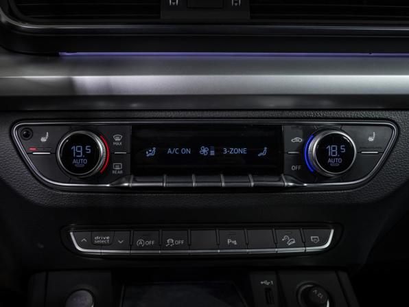 Audi Q5 II (FY) Рестайлинг с пробегом 2021 года, цена 4 249 000 рублей, 86605 км, внедорожник, Автокод Объявления
