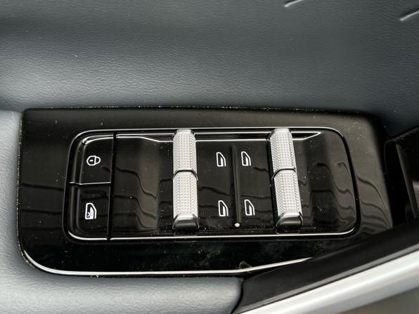 Geely Atlas II с пробегом 2025 года, цена 3 299 000 рублей, 6169 км, внедорожник, Автокод Объявления