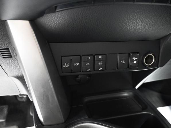 Toyota RAV4 IV (XA40) Рестайлинг с пробегом 2018 года, цена 2 295 000 рублей, 143399 км, внедорожник, Автокод Объявления