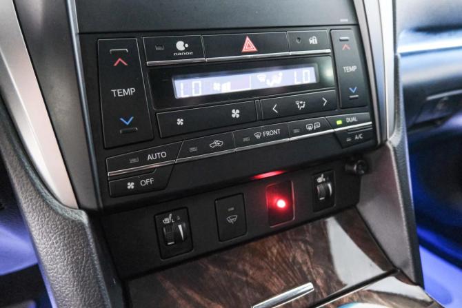 Toyota Camry VII (XV50) Рестайлинг с пробегом 2015 года, цена 1 999 000 рублей, 202000 км, седан, Автокод Объявления