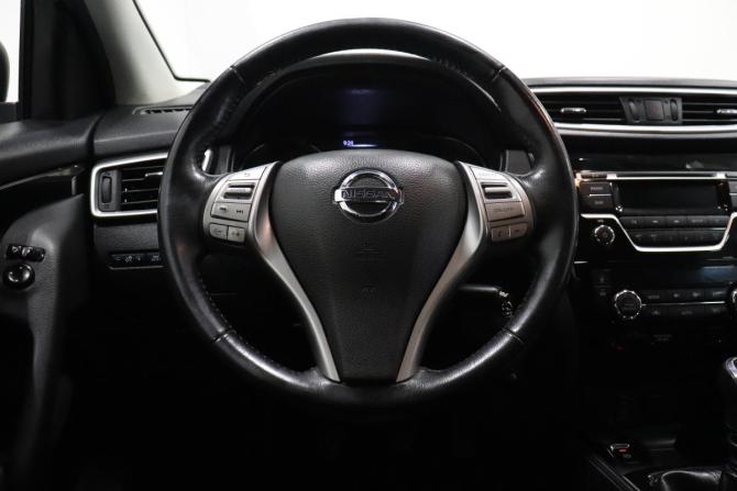 Nissan Qashqai II с пробегом 2018 года, цена 1 461 000 рублей, 53017 км, внедорожник, Автокод Объявления