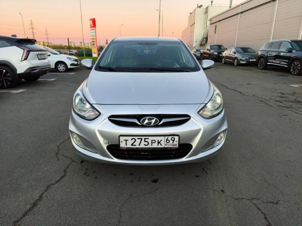 Hyundai Solaris I с пробегом 2011 года, цена 589 000 рублей, 209558 км, седан, Автокод Объявления