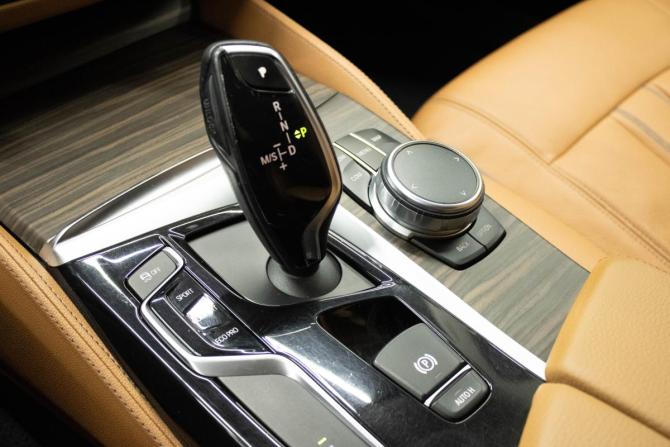 BMW 5 серии VII (G30/G31/G38) с пробегом 2017 года, цена 2 849 000 рублей, 199112 км, седан, Автокод Объявления