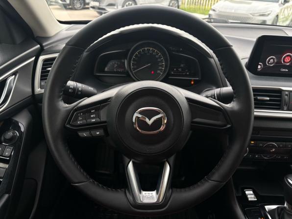 Mazda 3 III (BM) Рестайлинг с пробегом 2018 года, цена 1 760 000 рублей, 101000 км, седан, Автокод Объявления