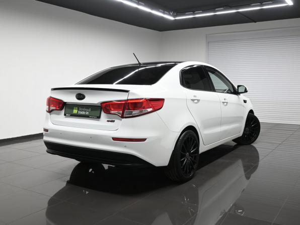 Kia Rio III Рестайлинг с пробегом 2016 года, цена 895 000 рублей, 215971 км, седан, Автокод Объявления