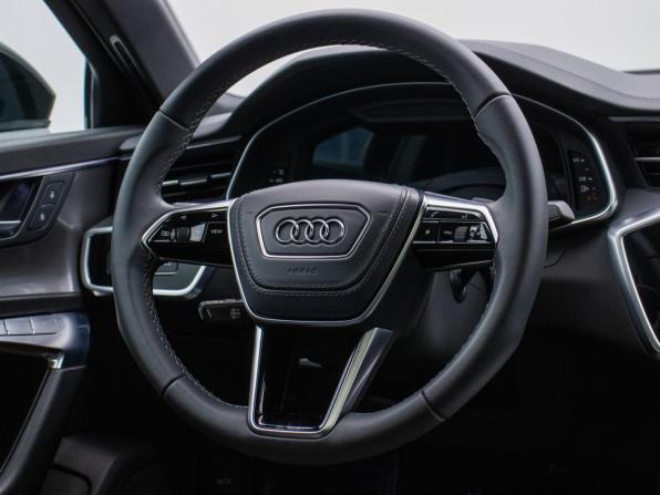 Audi A6 V (C8) Рестайлинг с пробегом 2023 года, цена 5 490 000 рублей, 23500 км, седан, Автокод Объявления
