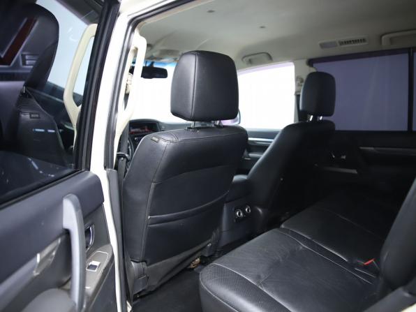 Mitsubishi Pajero IV Рестайлинг 1 с пробегом 2013 года, цена 1 990 000 рублей, 210080 км, внедорожник, Автокод Объявления