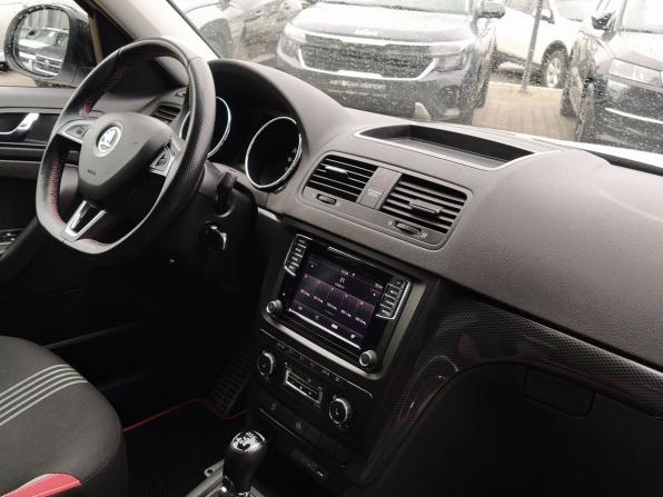 Skoda Yeti I Рестайлинг с пробегом 2017 года, цена 1 949 000 рублей, 82214 км, внедорожник, Автокод Объявления