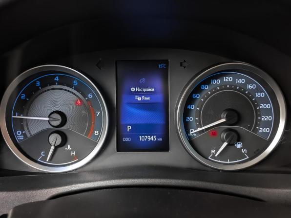 Toyota Corolla XI (E160 E170 E180) Рестайлинг 1 с пробегом 2018 года, цена 1 750 000 рублей, 107942 км, седан, Автокод Объявления
