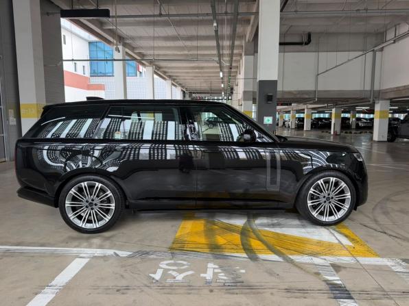 Новый Land Rover Range Rover V 2026 года, цена 30 990 000 рублей, внедорожник, Автокод Объявления