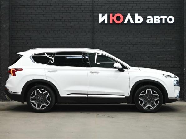 Hyundai Santa Fe IV Рестайлинг с пробегом 2023 года, цена 4 160 000 рублей, 61180 км, внедорожник, Автокод Объявления