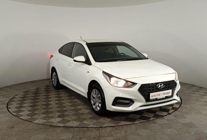 Hyundai Solaris II с пробегом 2018 года, цена 1 115 000 рублей, 135535 км, седан, Автокод Объявления