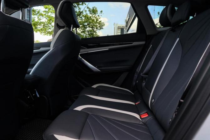 Geely Atlas II с пробегом 2024 года, цена 3 300 000 рублей, 12816 км, внедорожник, Автокод Объявления