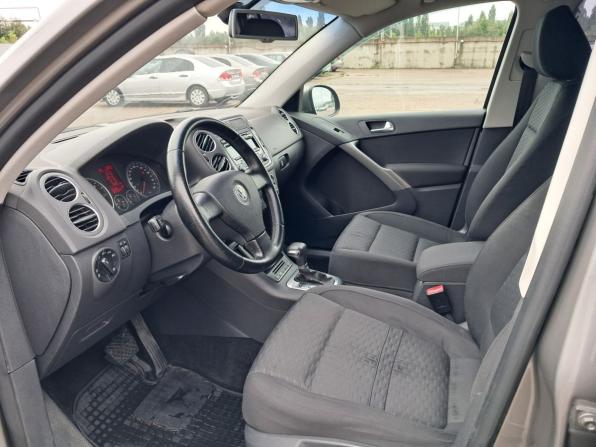 Volkswagen Tiguan I с пробегом 2009 года, цена 995 000 рублей, 257027 км, внедорожник, Автокод Объявления