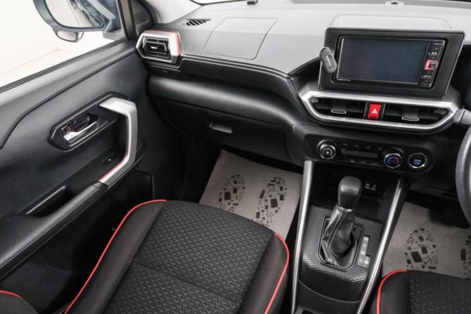 Daihatsu Rocky A200 с пробегом 2021 года, цена 1 499 000 рублей, 36762 км, внедорожник, Автокод Объявления