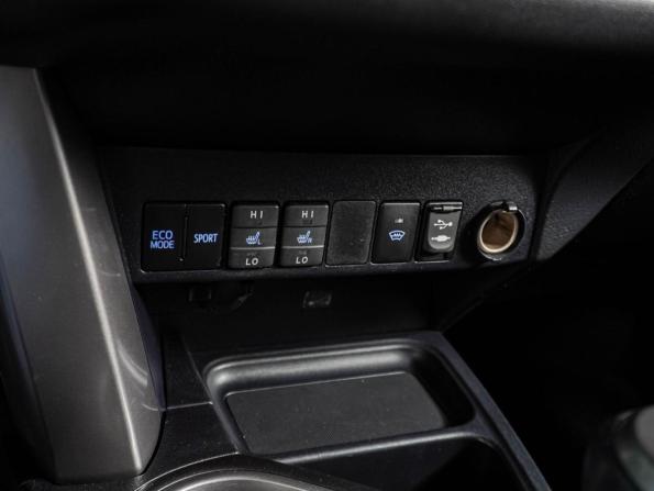 Toyota RAV4 IV (XA40) Рестайлинг с пробегом 2016 года, цена 2 249 000 рублей, 118371 км, внедорожник, Автокод Объявления