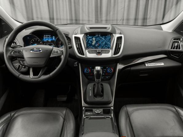 Ford Kuga II Рестайлинг с пробегом 2017 года, цена 1 680 000 рублей, 142915 км, внедорожник, Автокод Объявления