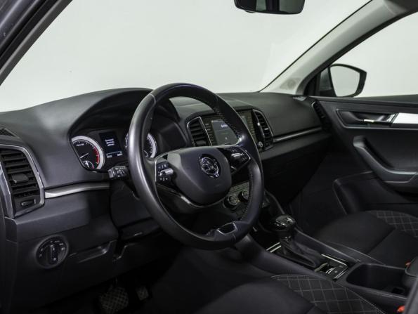 Skoda Karoq I с пробегом 2021 года, цена 2 338 000 рублей, 67271 км, внедорожник, Автокод Объявления