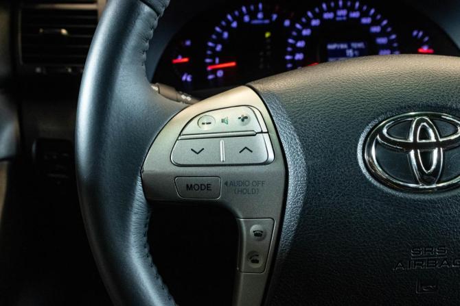 Toyota Camry VI (XV40) Рестайлинг с пробегом 2011 года, цена 1 239 000 рублей, 270638 км, седан, Автокод Объявления
