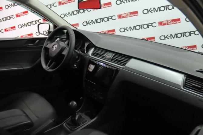 Skoda Rapid I с пробегом 2016 года, цена 855 550 рублей, 201526 км, лифтбек, Автокод Объявления