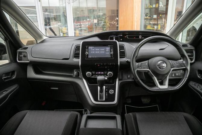 Nissan Serena V (C27) с пробегом 2017 года, цена 1 798 000 рублей, 98000 км, минивэн, Автокод Объявления