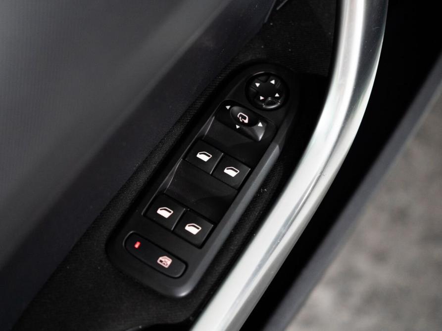 Peugeot 408 I Иркутск  - изображение 18