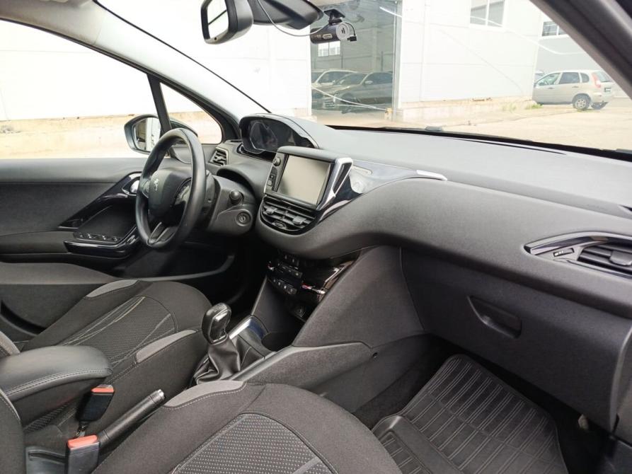 Peugeot 208 I Набережные Челны  - изображение 13